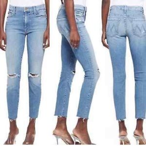 Mother High Waisted Looker Ankle Fray in color Thrilling Shots, size 30